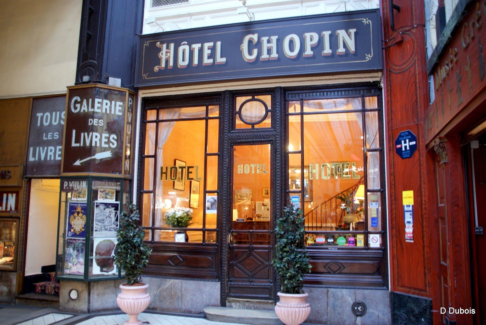 See The Traveling Professors picks for the best 2 star hotels in Paris -  Travel Blog